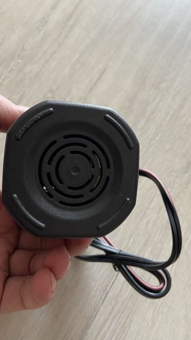 Інвертор авто 12/24 ,200 W, 110-220V нове невикористовувався