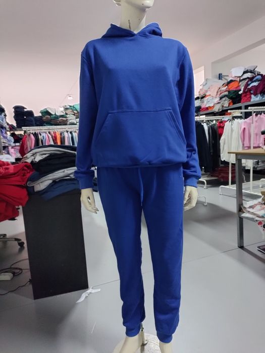 Fato treino 12 Euros.        Só para REVENDA