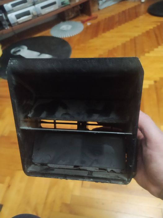 Дифлектор центральной панели отопления Мерседес Вито 638