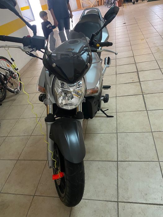 Suzuki GSR600 Como Nova