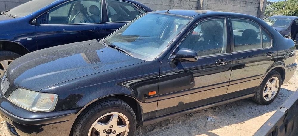 Para peças Honda Civic VI Fastback 1.4i ano 2000