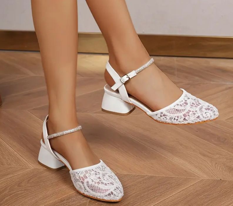 Босоніжки на випускний, на свято