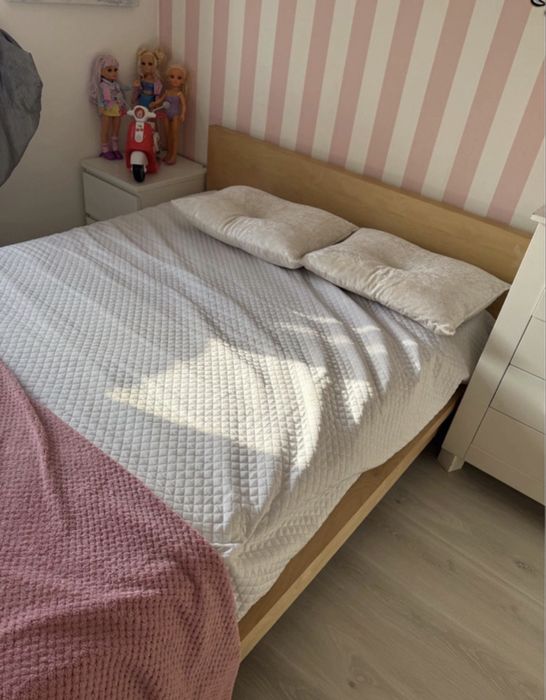 Cama com colchao