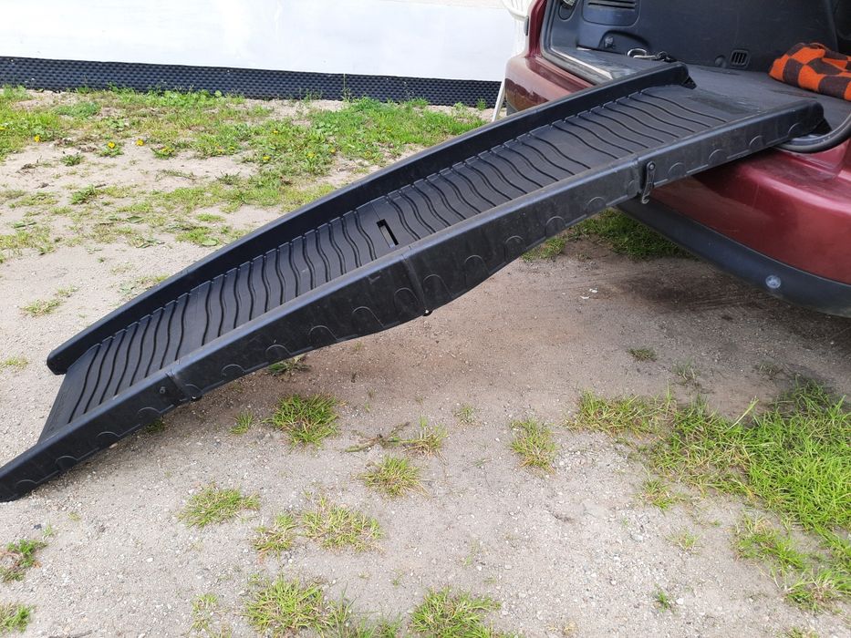 Zoofari podest platforma do auta dla psa