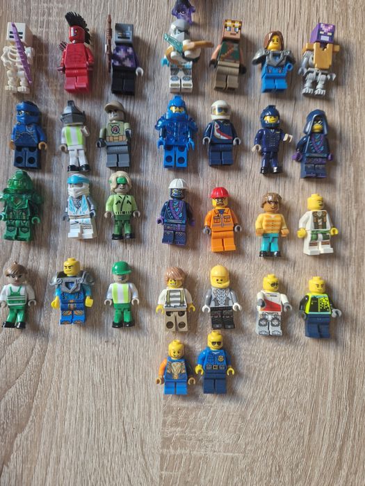 Figurki lego mix 30 szt