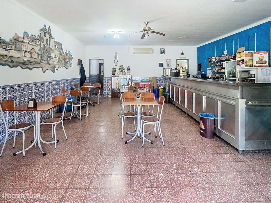 Café/Restaurante típico de Aldeia