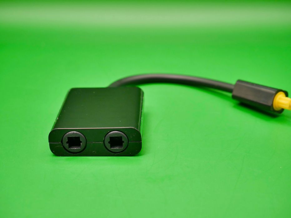 Optyczny rozdzielacz audio Toslink 1 na 2