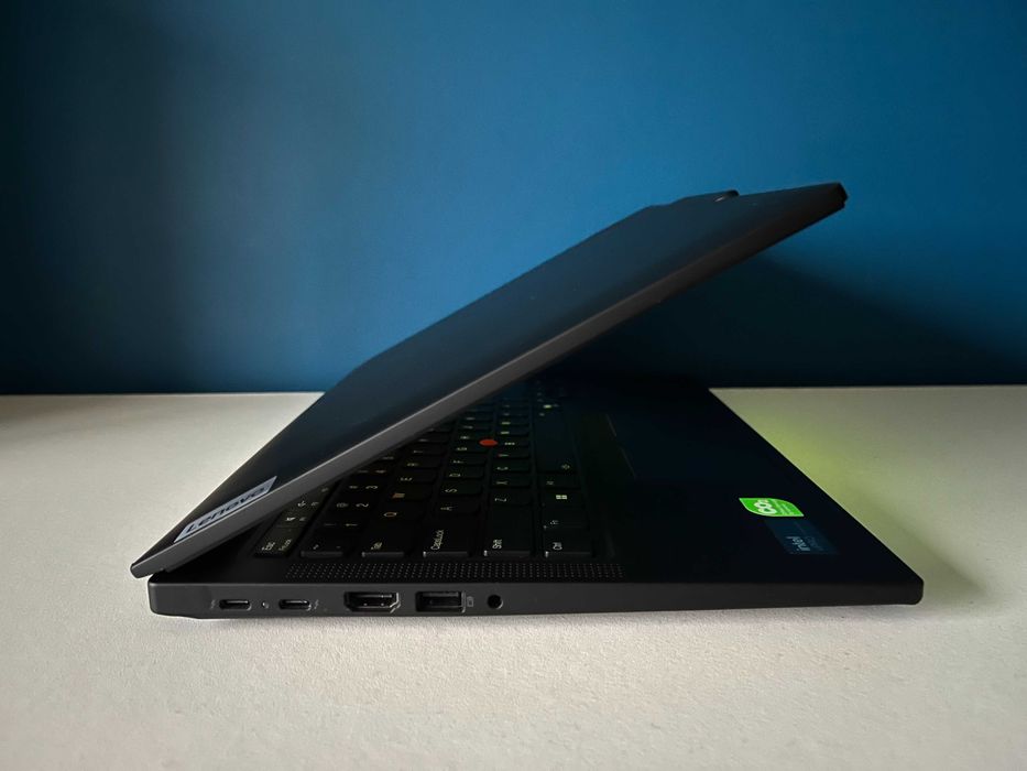 ThinkPad T14 Gen 5 - Intel Ultra 5 135U/32GB/512GB/Garantia