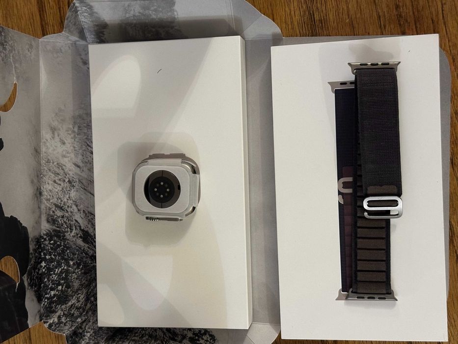 Apple Watch Ultra 2 49mm + opaska alpine loop indiego L