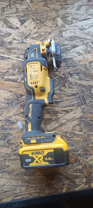 Multitool DeWalt Aku 5ah