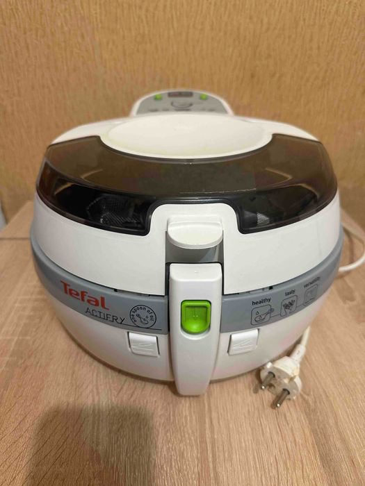Аерофритюрниця (мультіпіч) Tefal ActiFry Snacking FZ707015 Франція.