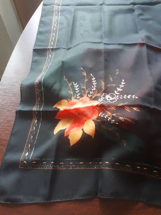 Продам Жіночі хустки