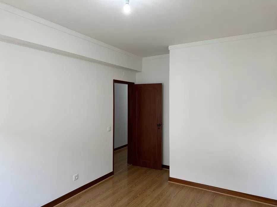Aluga T2 Avenida Nuno Álvares