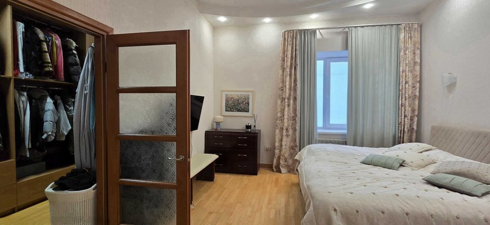 Продам 5к квартиру в центрі. Шовковична 7а, Печерськ, Липки, Хрещаткик