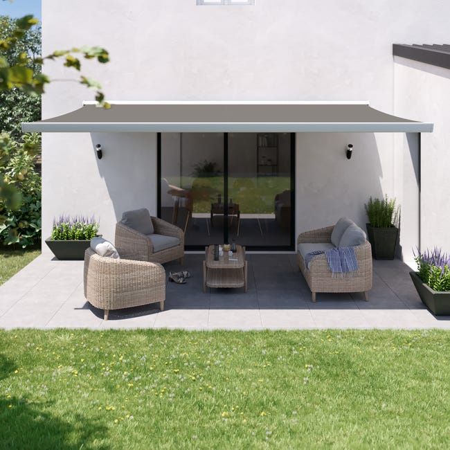 Markiza z napędem elektrycznym