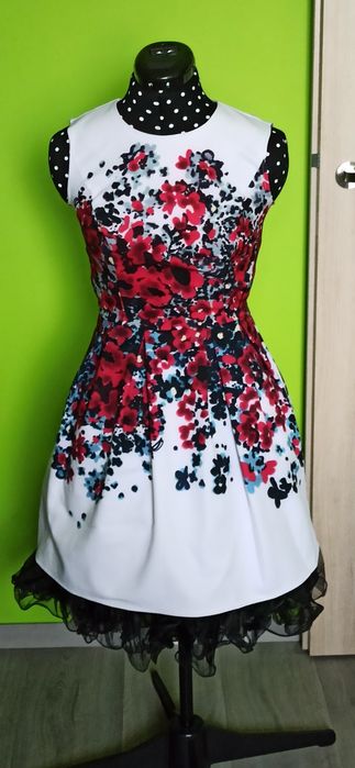 Elegancka sukienka