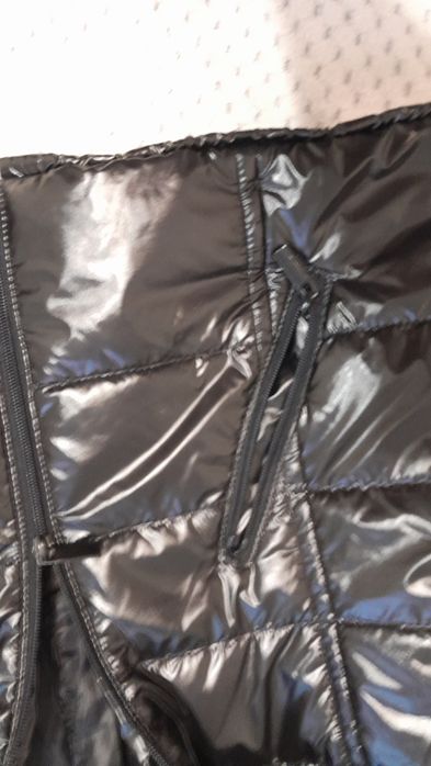 Куртка демі  розмір М. 44