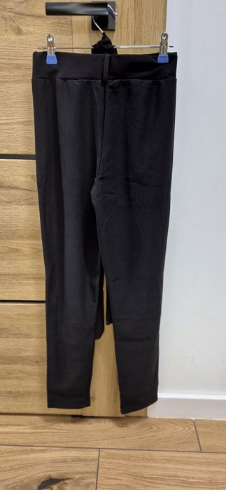 Niwe spodnie materiałowe s/M lub l/xl