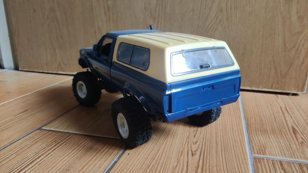 WPL Toyota Hilux RC model