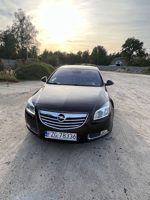 Samochód opel insignia