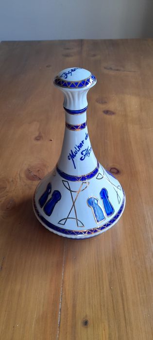 Antiga garrafa de licor