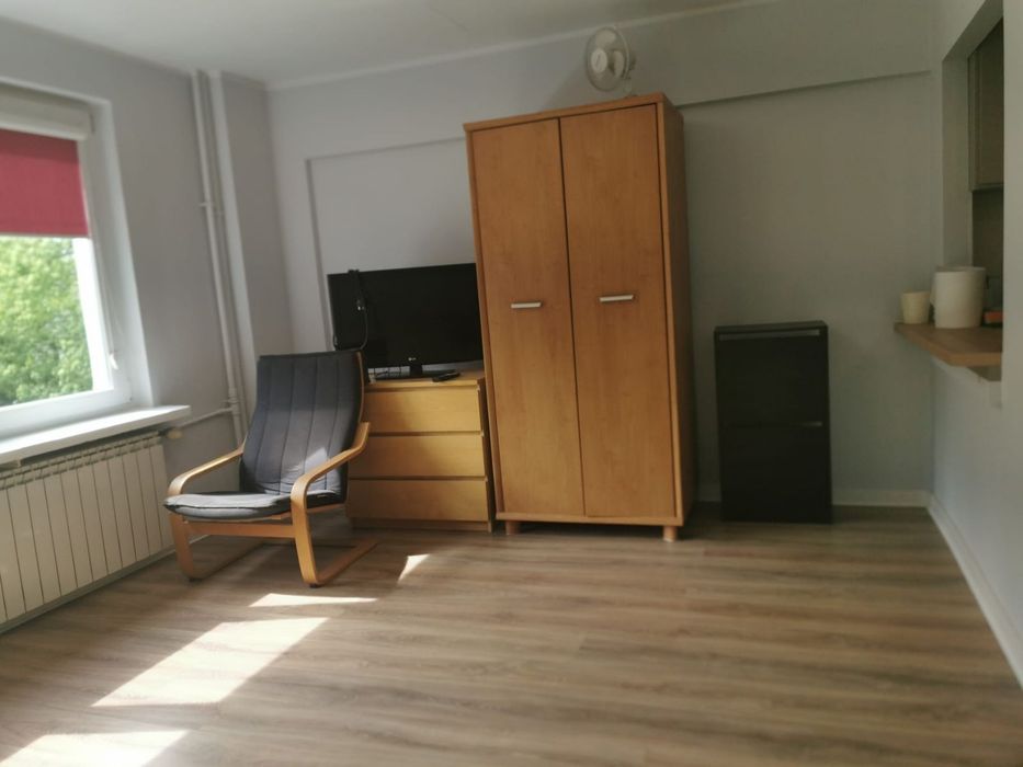 Wynajmę kawalerkę  przy CH ARKADIA od 01.08, 2900  z oplatami