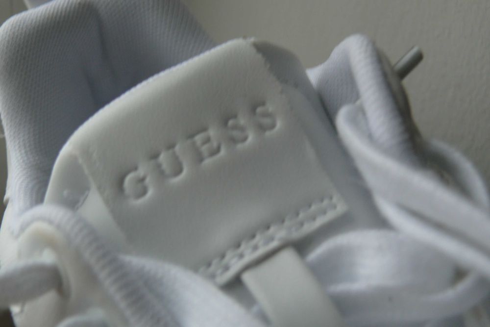 Tenis Guess - modelo Basket