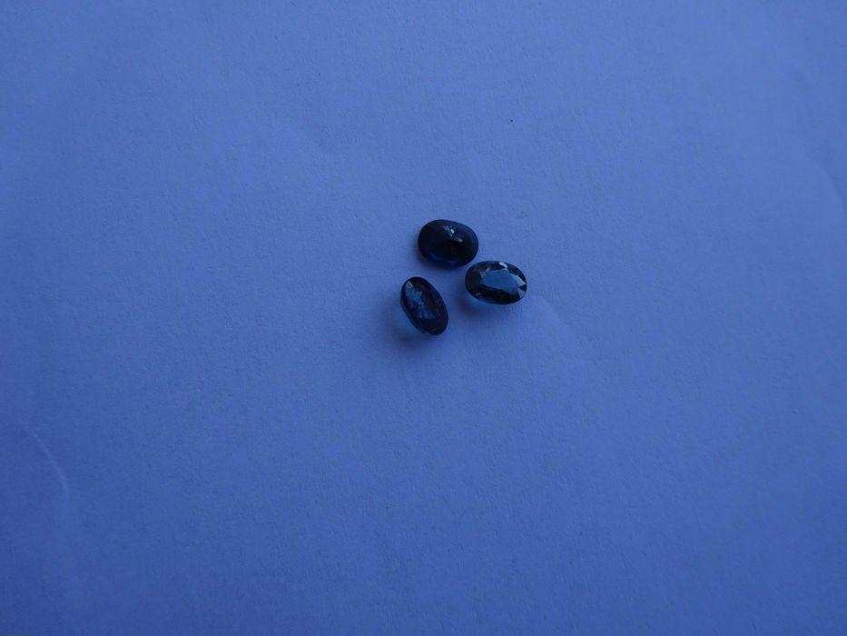 3 pedras preciosas esmeraldas naturais
