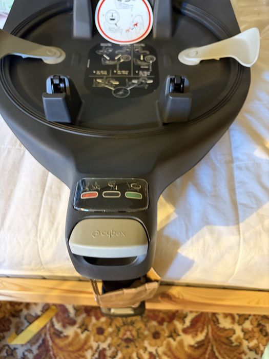Fotelik cybex z baza