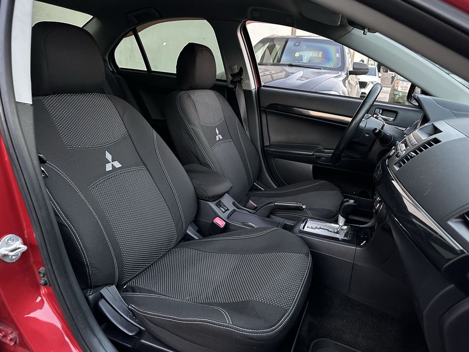 Продам Офіційний Mitsubishi Lancer X в гарному стані