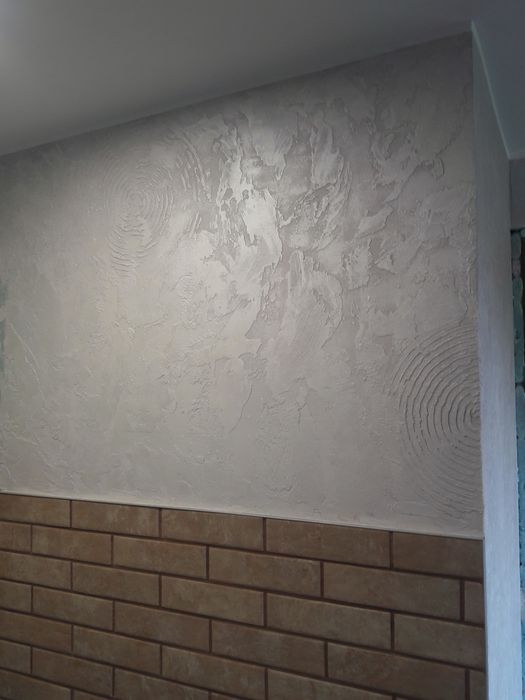 Декоративна штукатурка.  Ремонт під ключ.