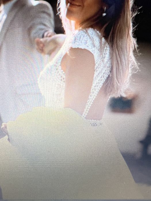 Вишукана весільна сукня