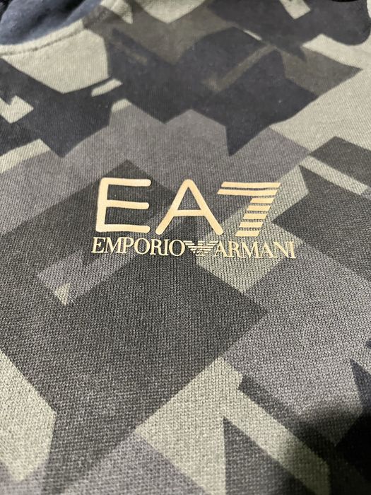 Зипка Empario Armani