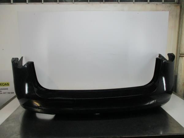 Pára-choques trás VOLKSWAGEN Passat (3C2)