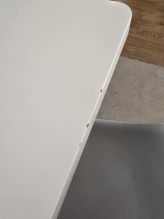 Mesa de sala de jantar extensível (RESERVADA)