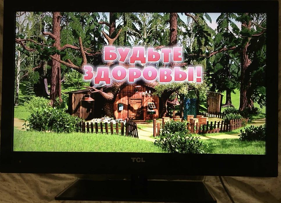 TCL 32D3260 ( 82 см )