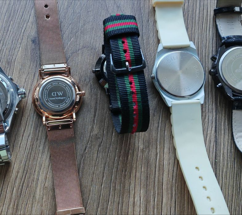Likwidacja lombardu, zestaw 9 zegarków - Armani, Casio, Accurist, Daniel Wellington, OKAZJA
