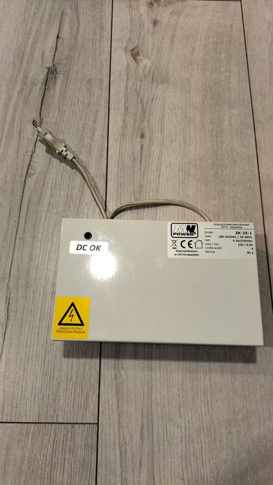 Zasilaczdo kamer  4 kanałowy cttv