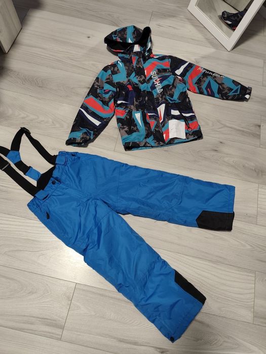 РозпродажЛижний костюм розмір  134-140