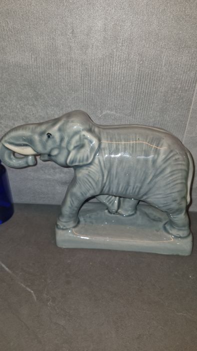Słoń figurka porcelanowa