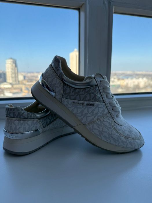Кросівки Michael Kors