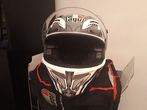 Capacet AGV t-2 shade em Carbono xxs