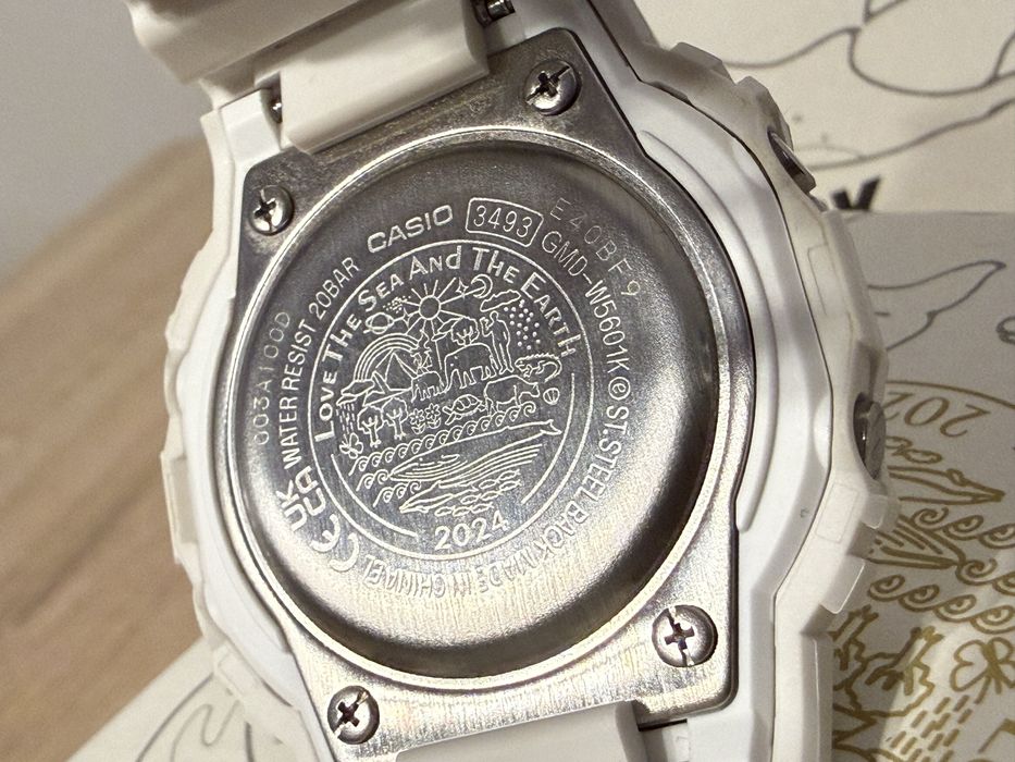 新品未開封　GMD-W5601K-7JR G-SHOCK GMD-W5601K-7JR Casio ICERC x G-Shock Love The Sea