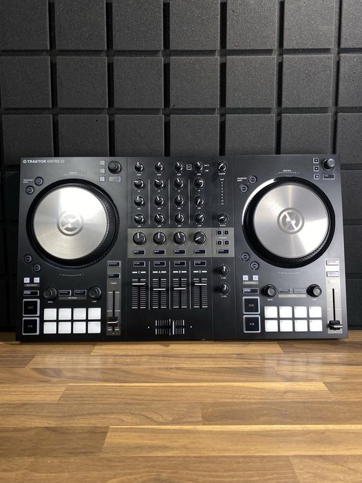 NI Traktor Kontrol S3 MK3 (Доставим курьером - БЕСПЛАТНО!)