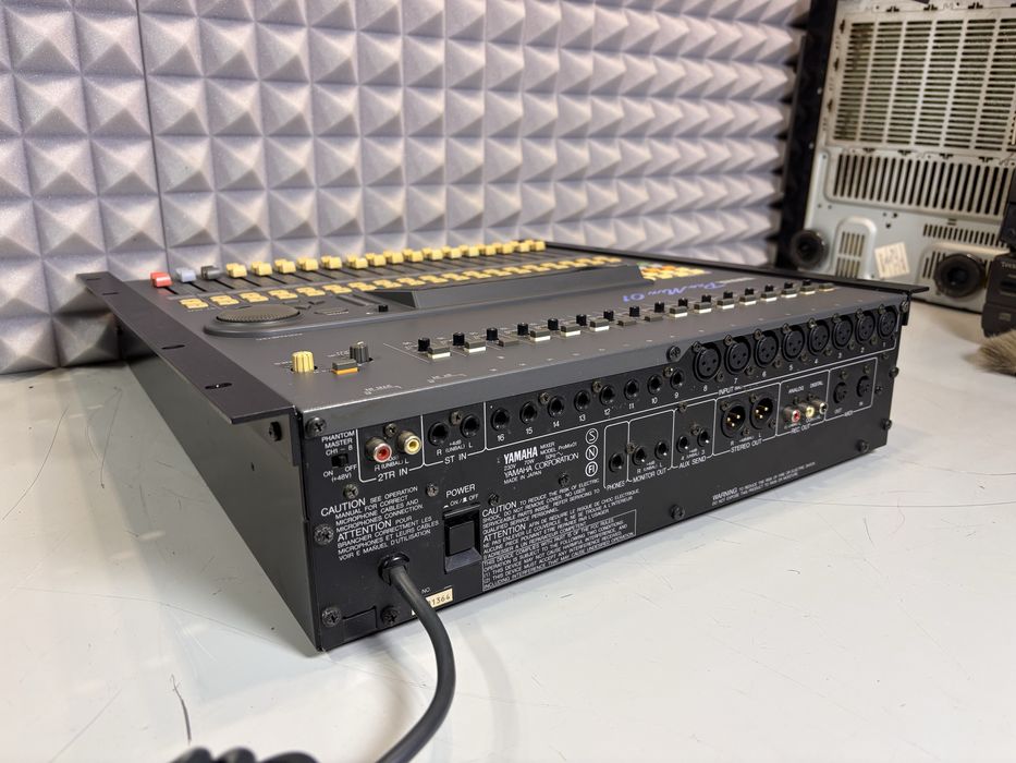 Mikser Yamaha PRO MIX 01