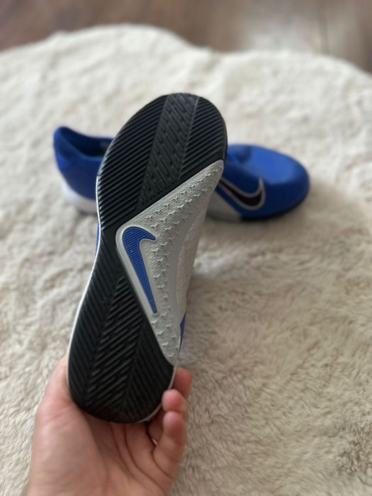 Buty piłkarskie Nike do piłki