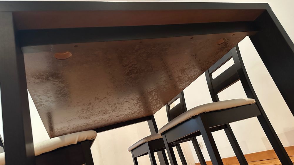Conjunto de Mesa Jantar Moderna (4 Cadeiras) - Estado Impecável - Estilo Escandinavo
