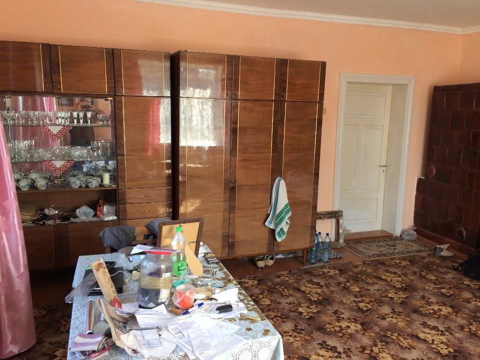 Продам газифiкований цегляний будинок в м.Хирiв Львiвськоi обл.