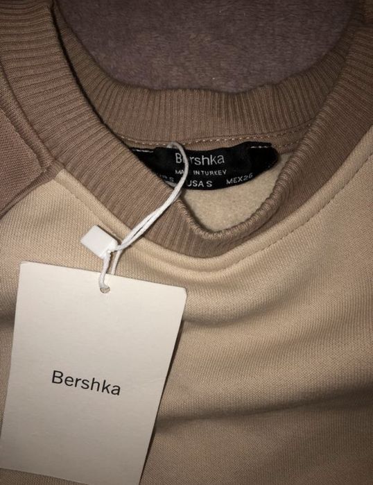 Свитшот Bershka