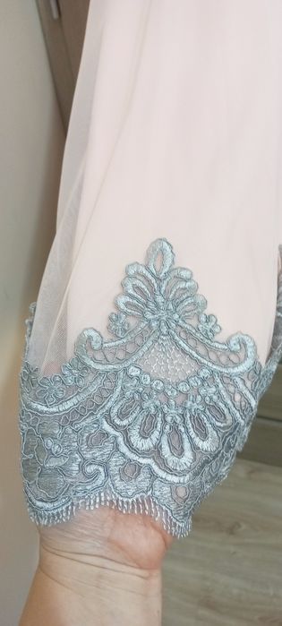 Piękna sukienka Duet A&M roz.52 plus srebrne bolerko Marienn stan bdb